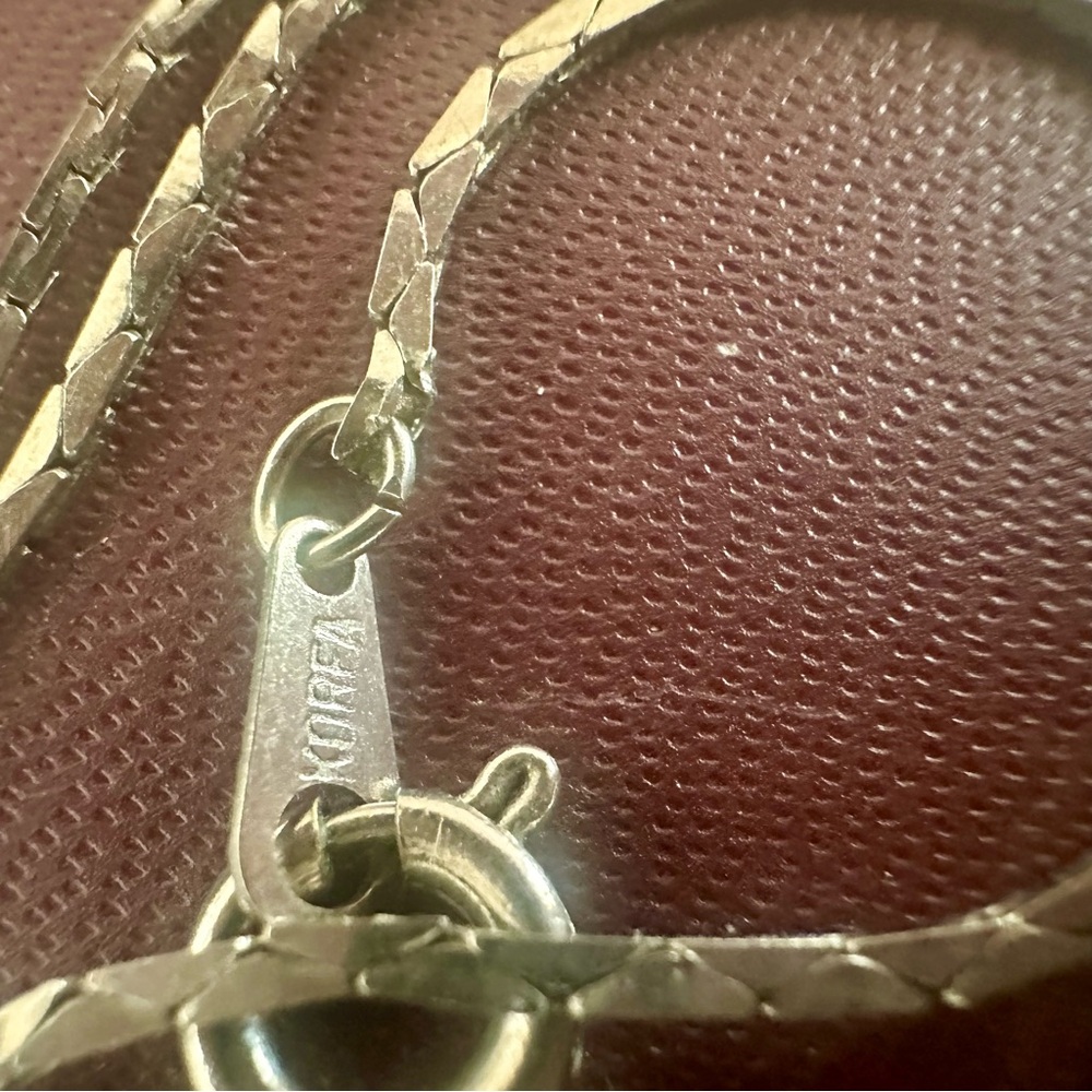 1.25” Bubble Heart Silver-Tone Pendant & Long 22” Chain Necklace - Picture 5 of 12